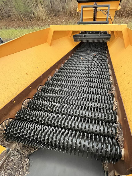 Overhead shot of star screen deck of used 2014 backers-starscreen 3tal